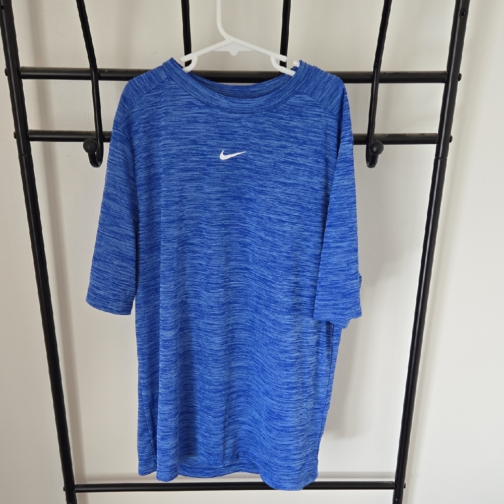 Nike Tee